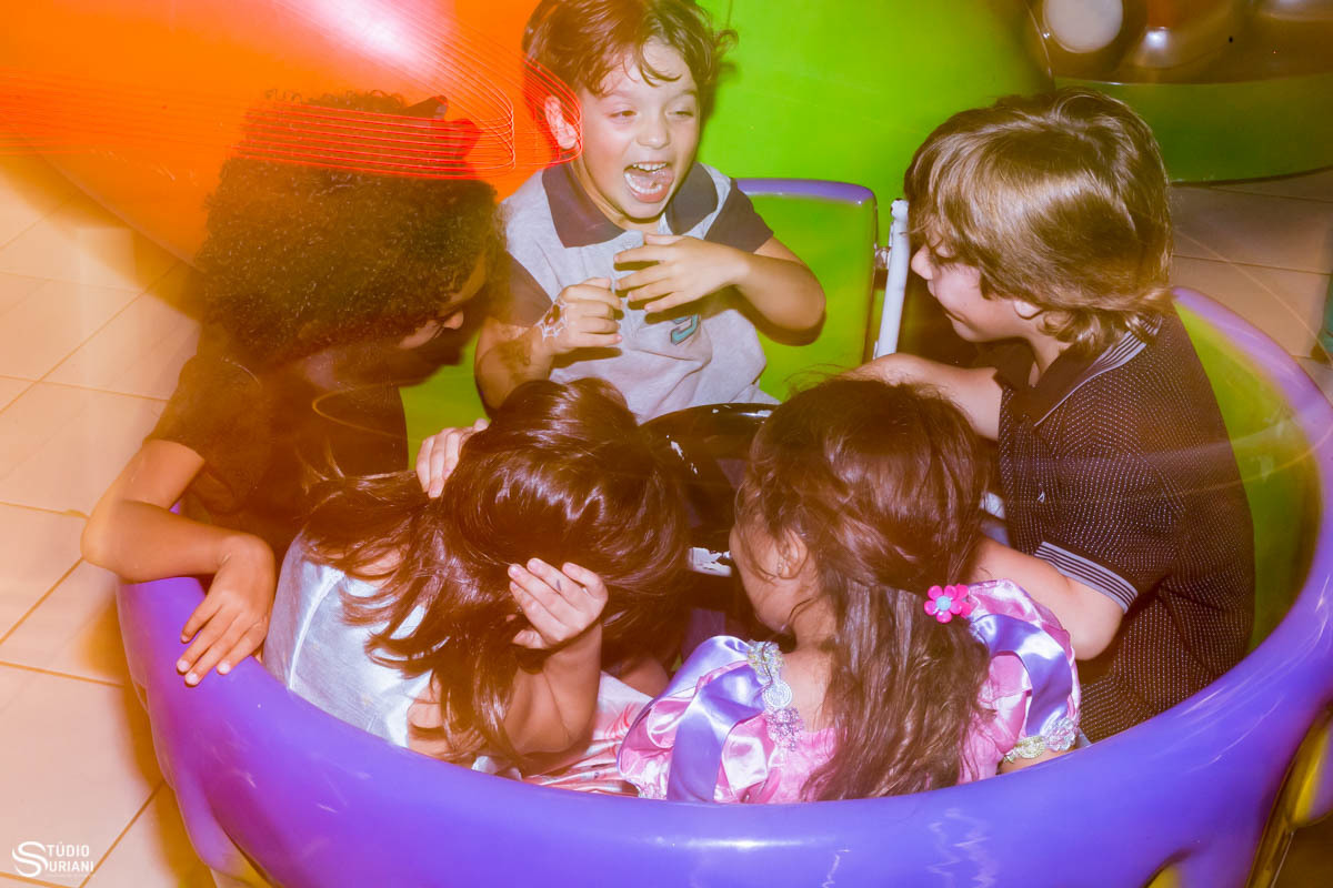 Xicara maluca no salão de festas infantil 