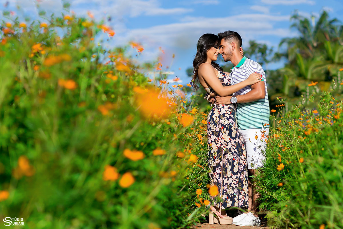 Lindas fotos de ensaio externo de casais em Uberlândia