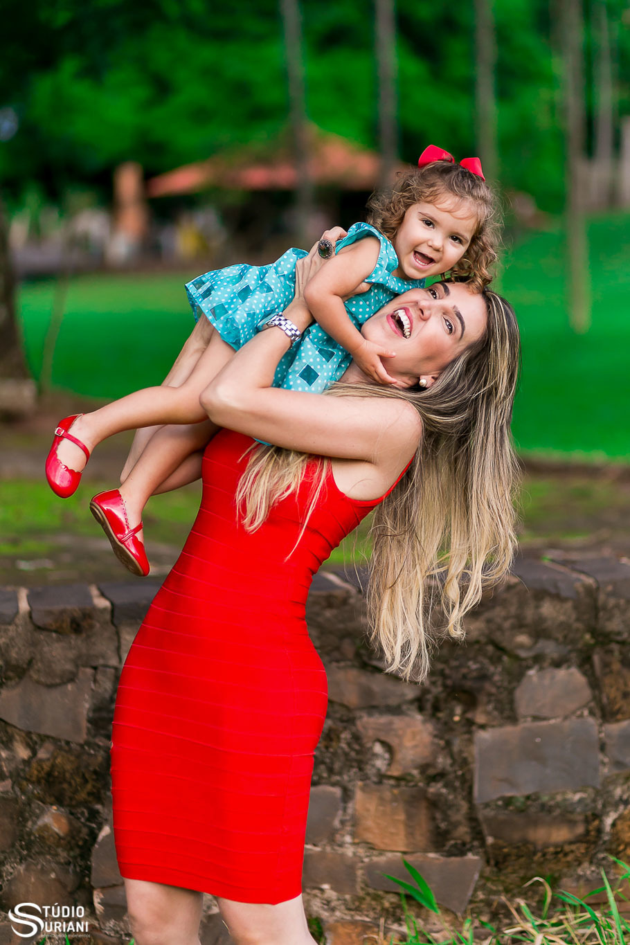 Mais lindas fotos de mãe e filha para período natalino em Uberlândia 