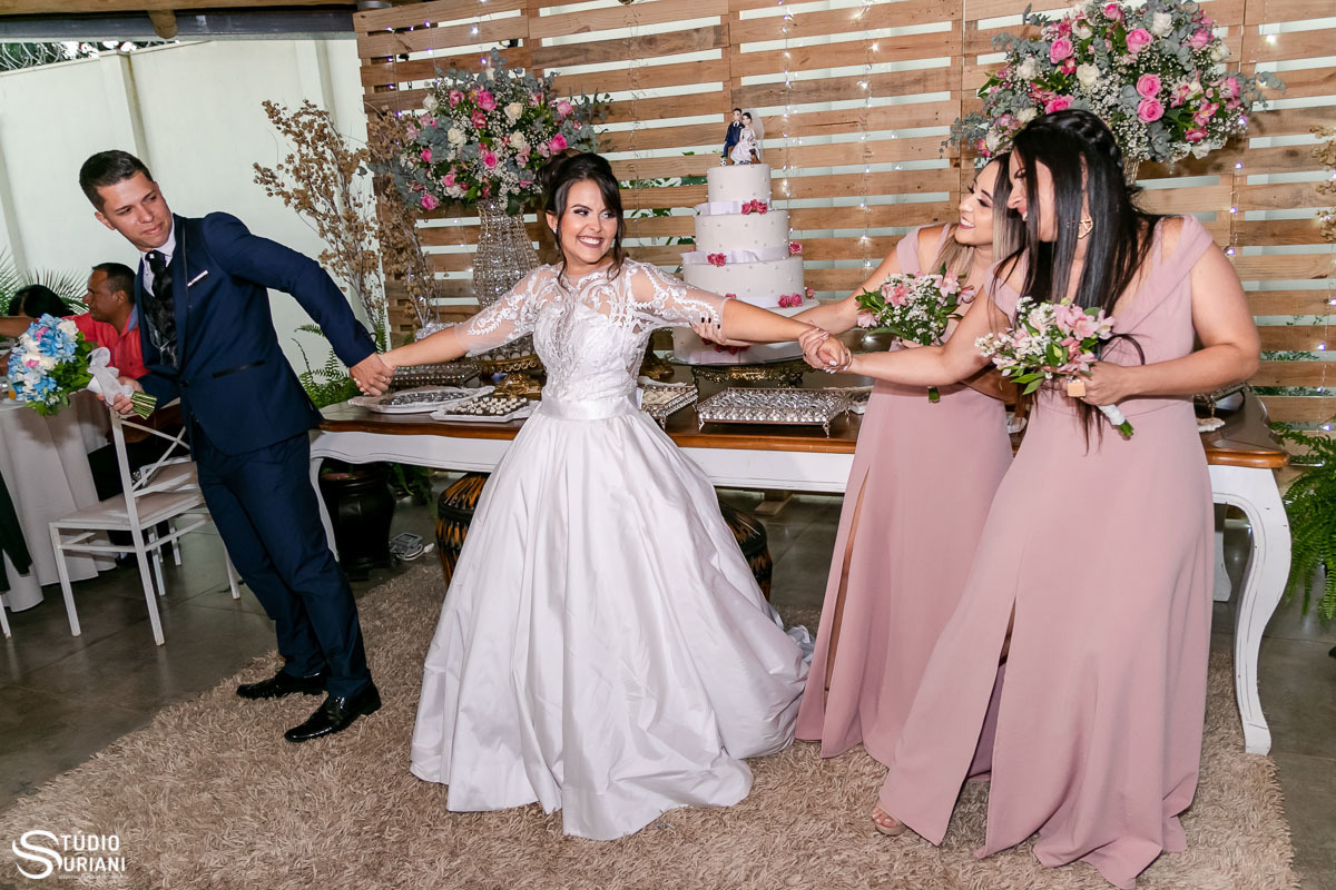 Fotografia engraçada com mademoiselles