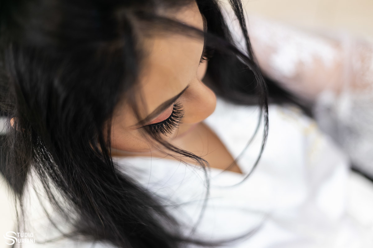 Makeup para noivas e fotógrafo que fotografa todos os detalhes do casamento 