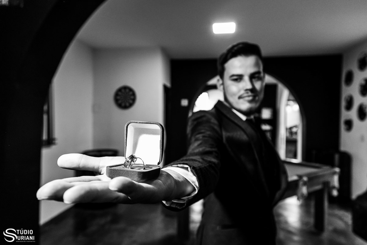 Aliança de noiva e casamento com o preço bom em Uberlândia 