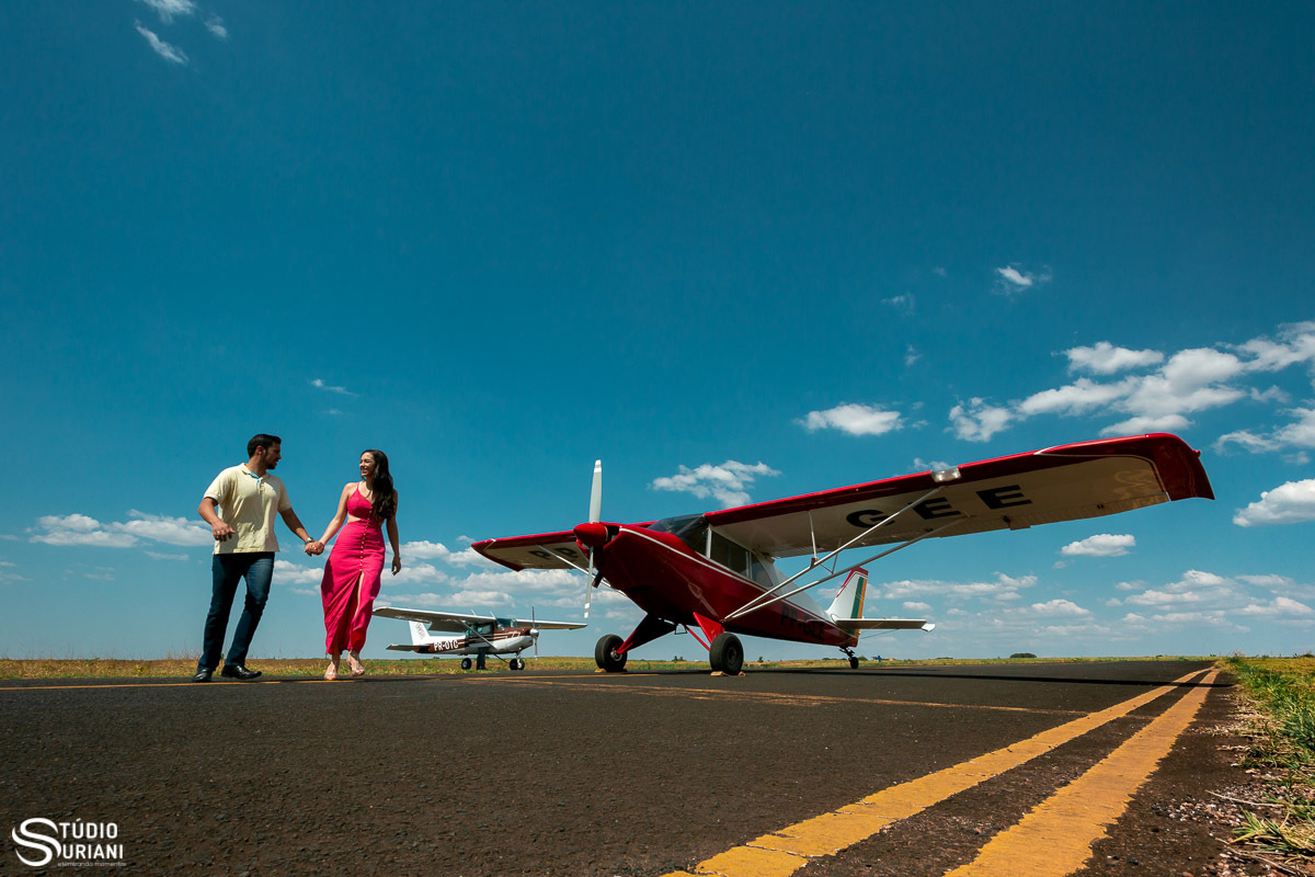 Ensaio externo com avião 