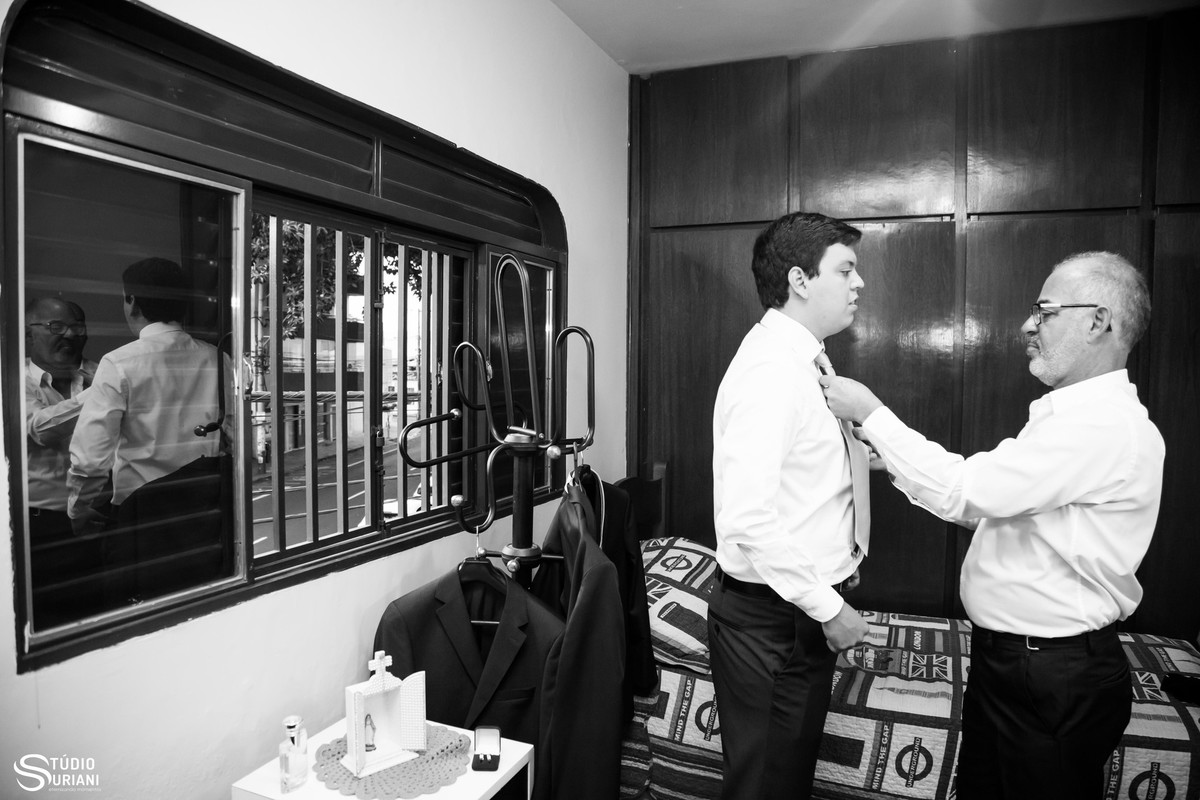 making of noivo com pai e irmão em casa engraçado e descontraido