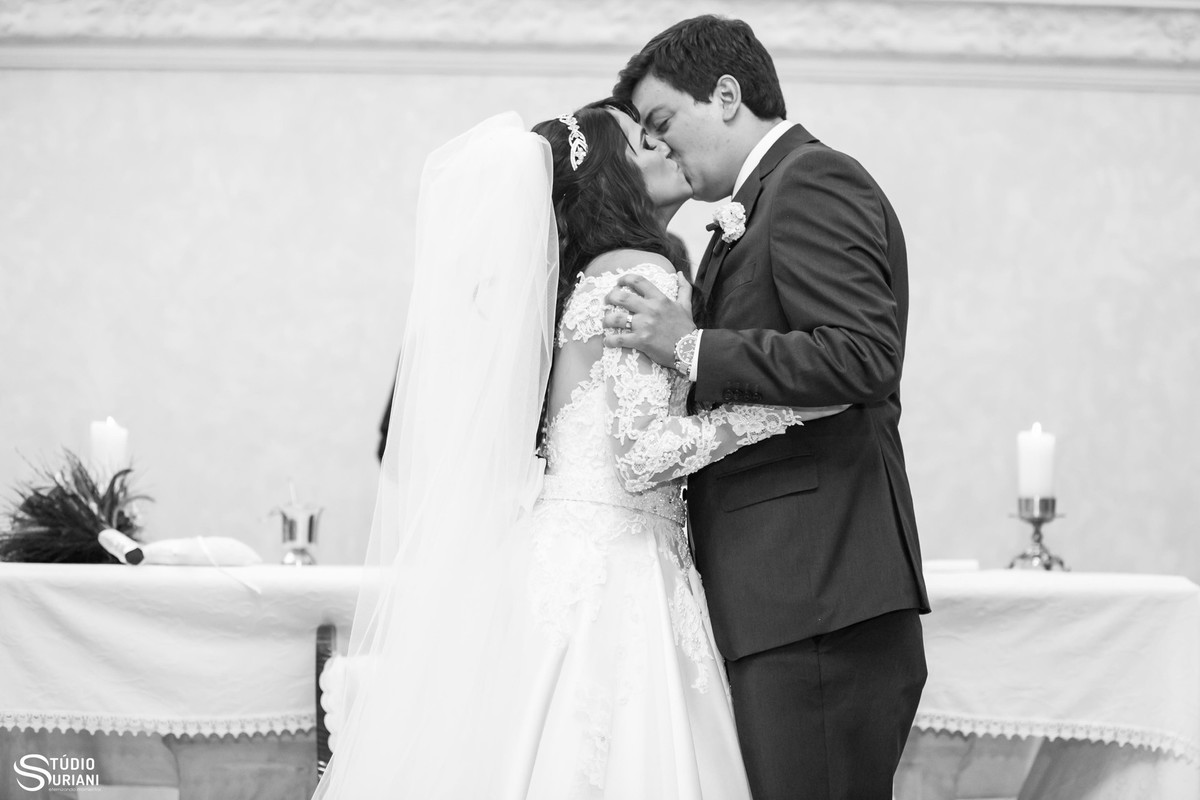 pode beijar a noiva casamento na igreja