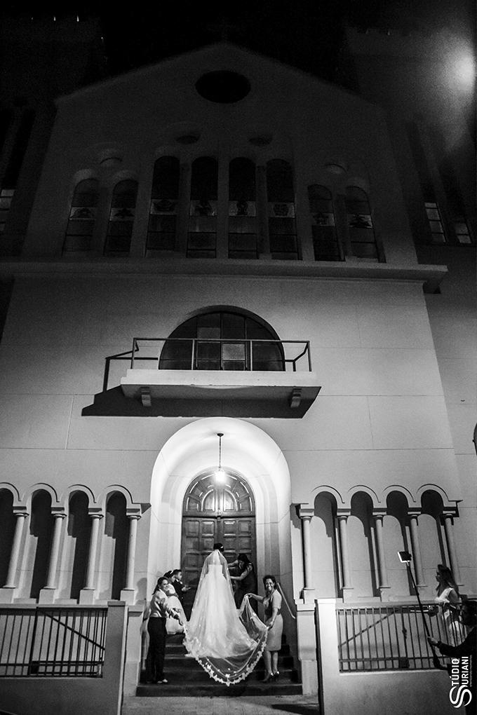 hora mais esperada do casamento momento da entrada da noiva na igreja