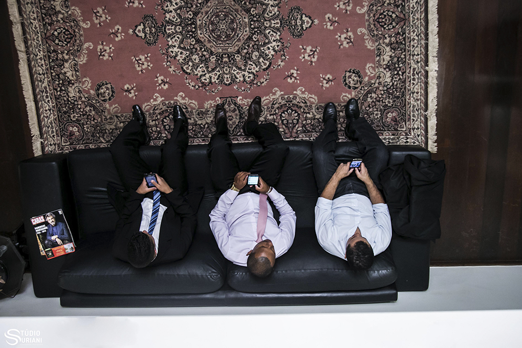 irmão do noivo vervoso antes do casamento