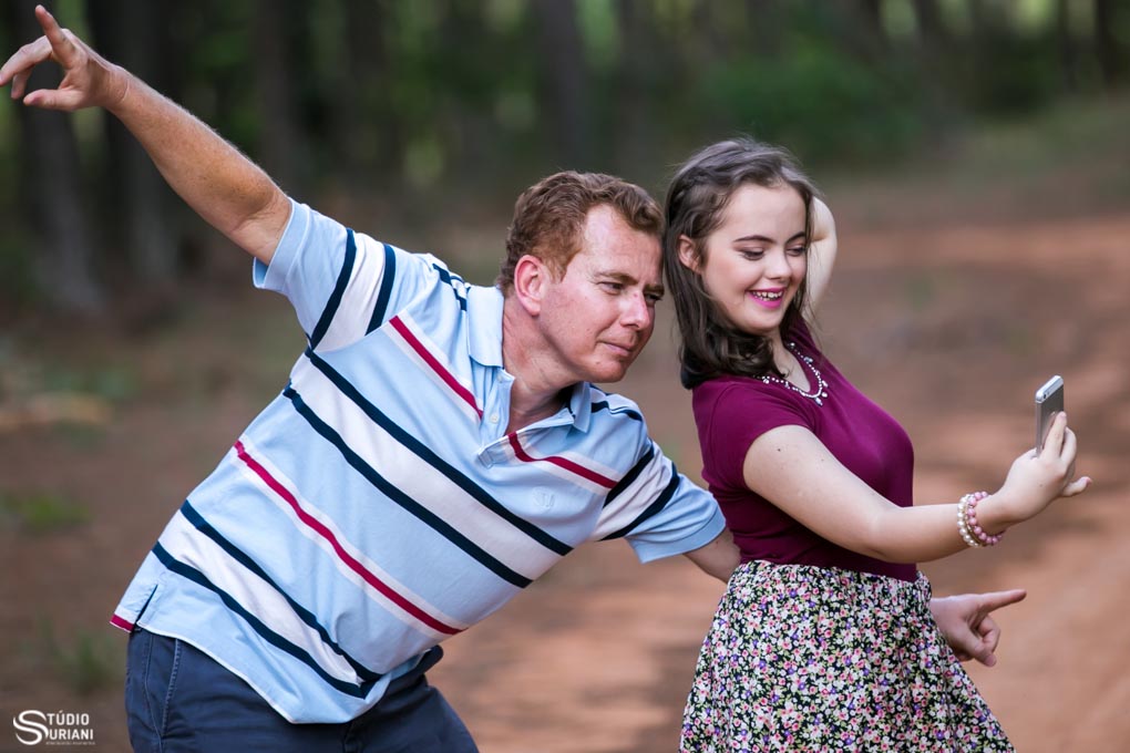selfie com o pai em ensaio fotográfico da debuntate izabela