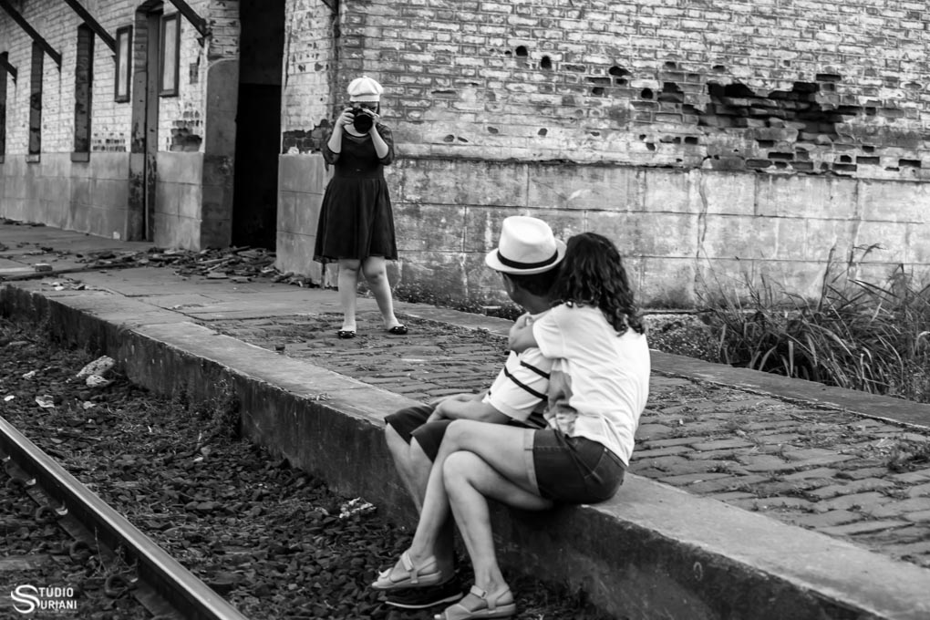 brincando de fotografar os pais no ensio a