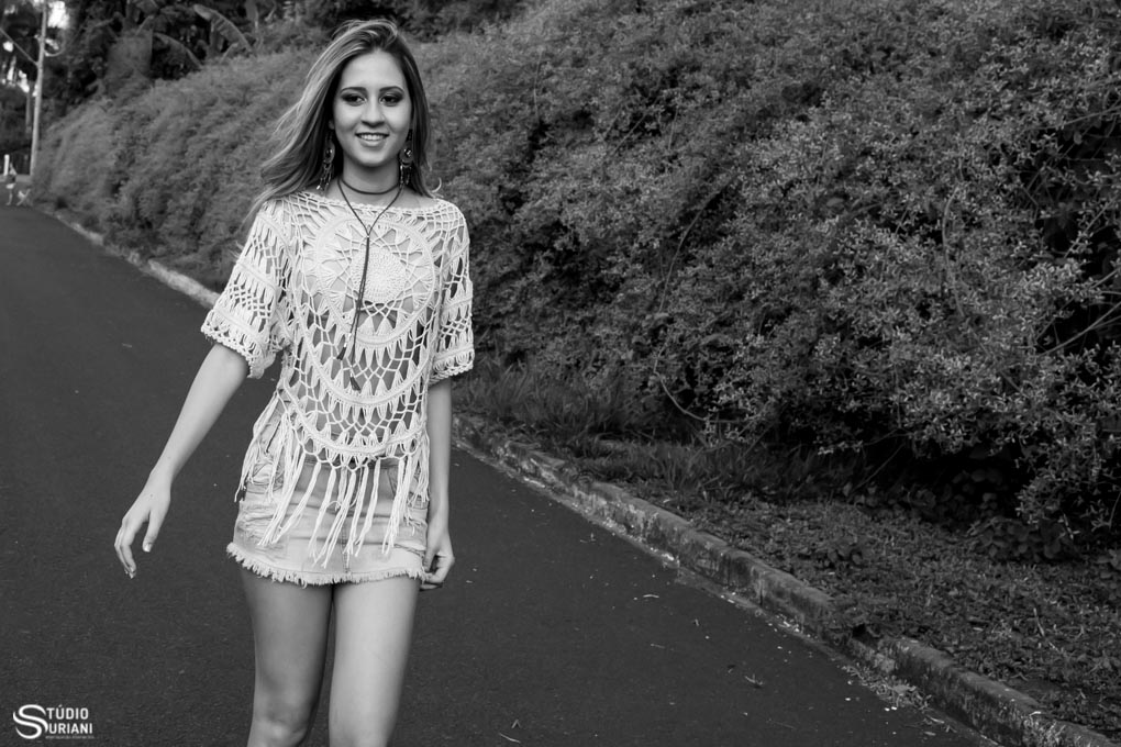 ensaio romanticom com fotografia preto e branco em uberlandia