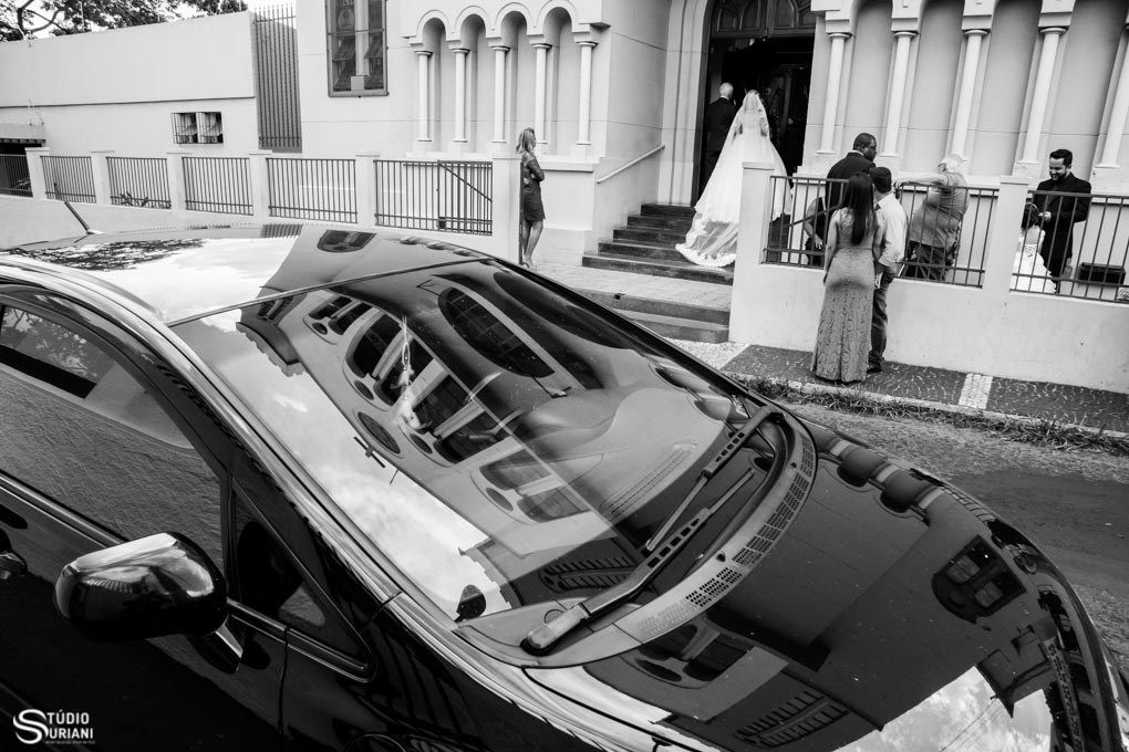 entrada da noiva na igreja