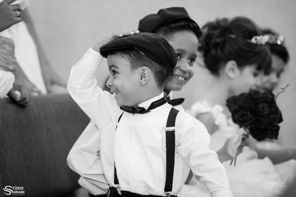 pages com boina e suspensório roupas para pagens