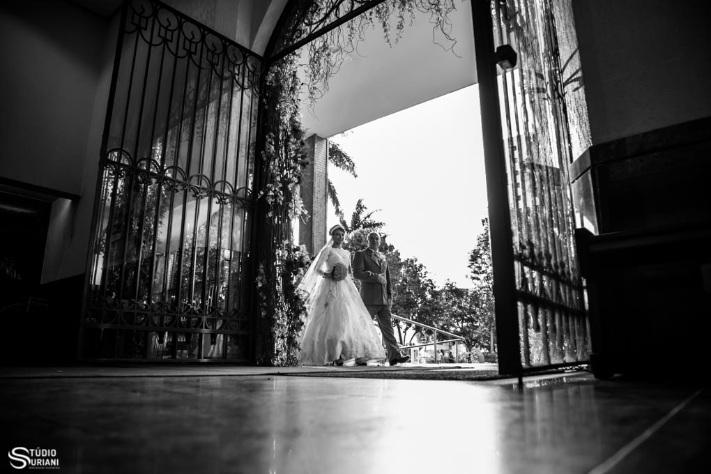 porta da igreja decorada em uberlandia