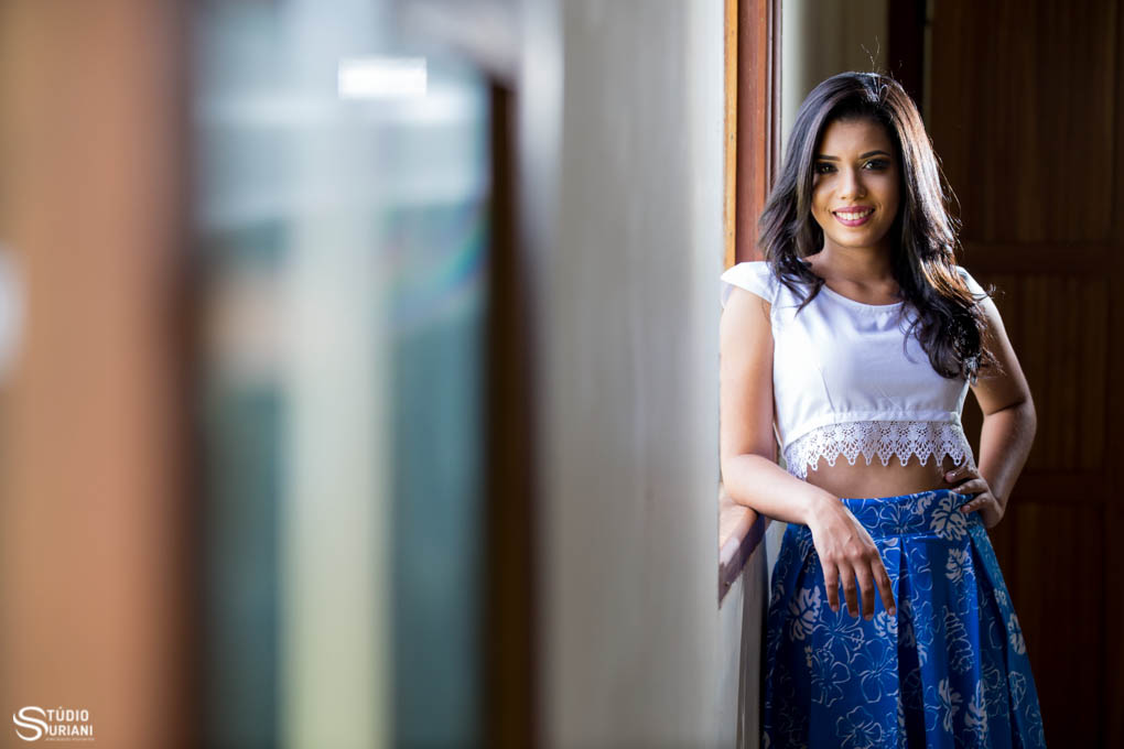 lindo ensaio fotografico da 15 anos em estacao de trem