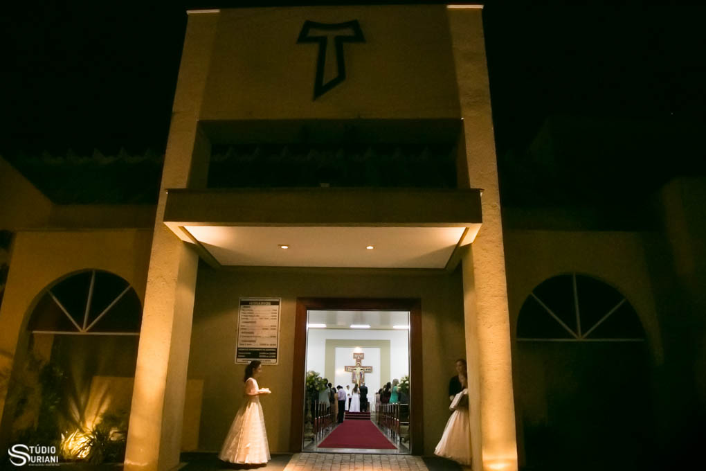 angulos diferentes fotografados para contar a historia do casamento