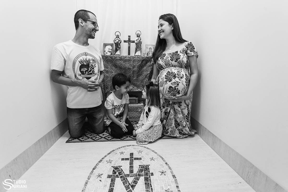 Casamento-casal-noivo-noiva-catolica-Uberlandia-Araguari-Uberaba-Monte-Alegre-Canapolis-Capinopolis-ituiutaba-igreja-linda-fotografia-decoracao-decorada-vestido-terno-azil-carro-antigo-moto-buque-salao-dia-foto-noite-making-of-orcamento-terco-terço-nossa-