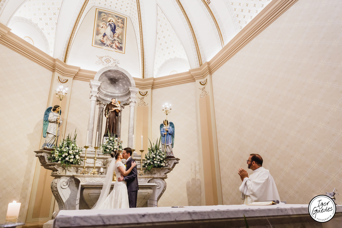 Igreja santo Antonio Bento gonçalves, elaine beleza, igor guedes fotografia, casamento na serra gaúcha, fotografo de casamento