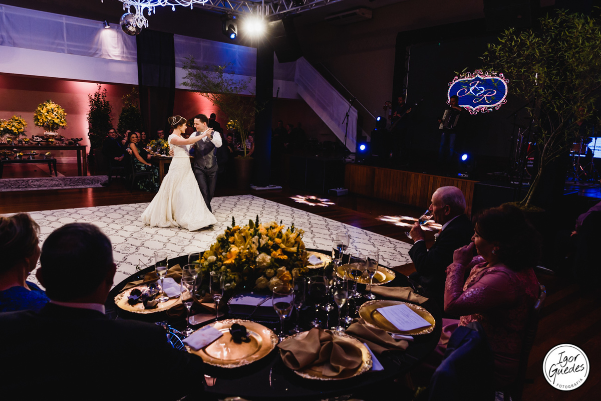 Igreja santo Antonio Bento gonçalves, elaine beleza, igor guedes fotografia, casamento na serra gaúcha, fotografo de casamento