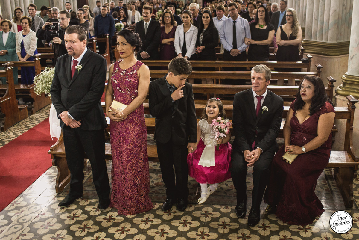 Casamento Daniele e Tiago, em Garibaldi, serra gaúcha. Fotografia realizada por Igor Guedes e equipe. A cerimonia foi realizada na igreja matriz Sao Pedro, e o ensaio na ruas da linda garibaldi.