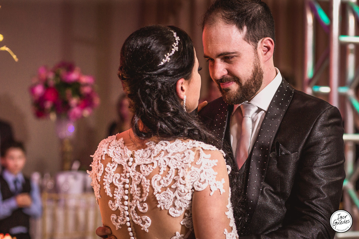 Casamento Daniele e Tiago, em Garibaldi, serra gaúcha. Fotografia realizada por Igor Guedes e equipe. A cerimonia foi realizada na igreja matriz Sao Pedro, e o ensaio na ruas da linda garibaldi.