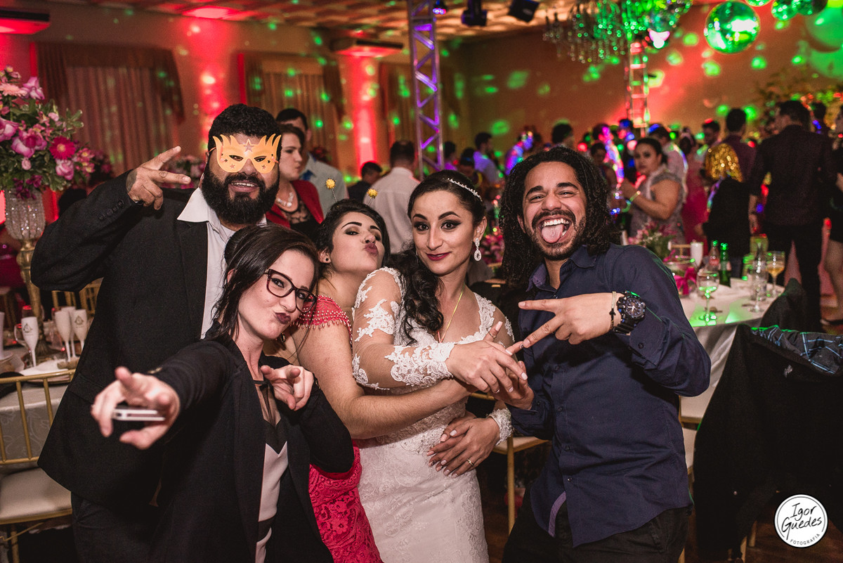 Casamento Daniele e Tiago, em Garibaldi, serra gaúcha. Fotografia realizada por Igor Guedes e equipe. A cerimonia foi realizada na igreja matriz Sao Pedro, e o ensaio na ruas da linda garibaldi.