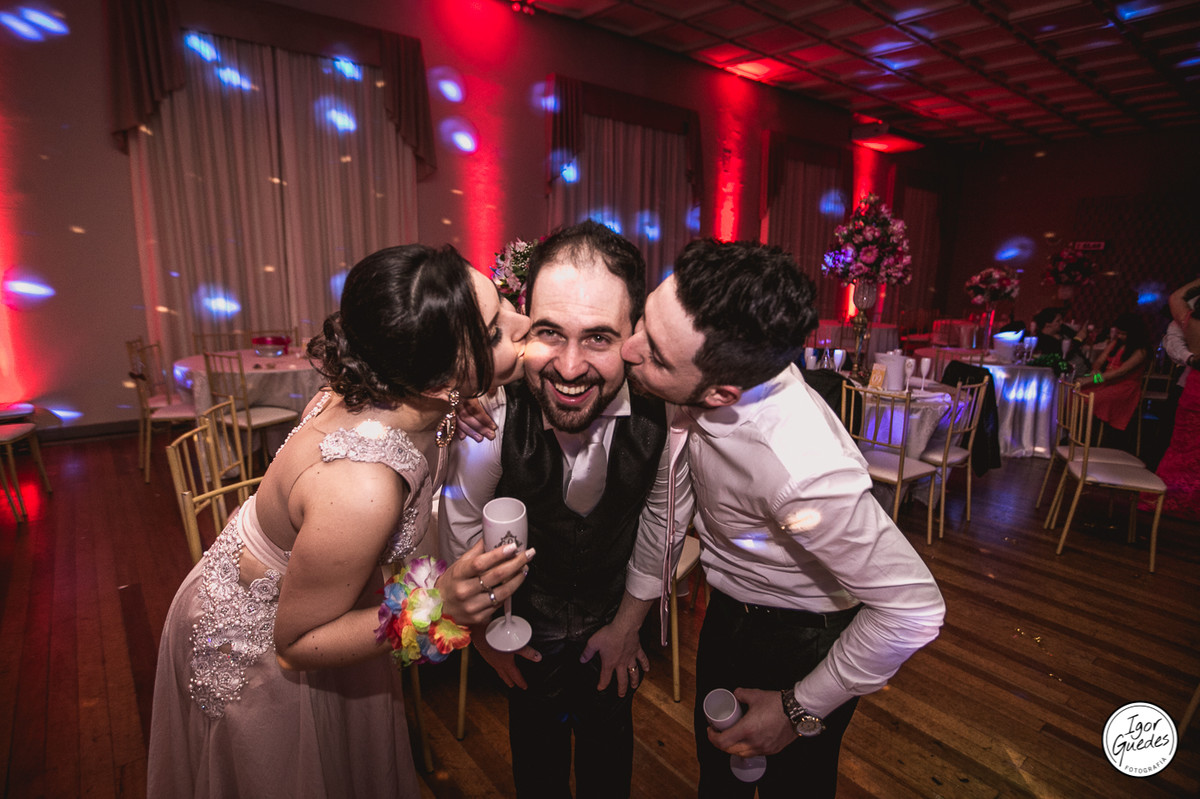 Casamento Daniele e Tiago, em Garibaldi, serra gaúcha. Fotografia realizada por Igor Guedes e equipe. A cerimonia foi realizada na igreja matriz Sao Pedro, e o ensaio na ruas da linda garibaldi.