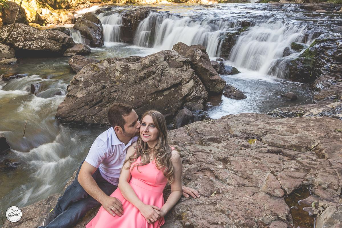 Renata e Denis, em Viaduto 13, Vespasiano correa, love Session
