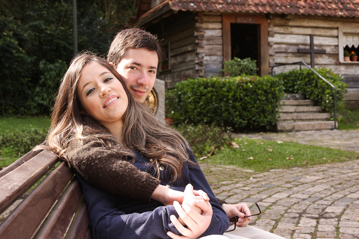 noivos-descansando-um-pouco-pose-para-adorama-fotos