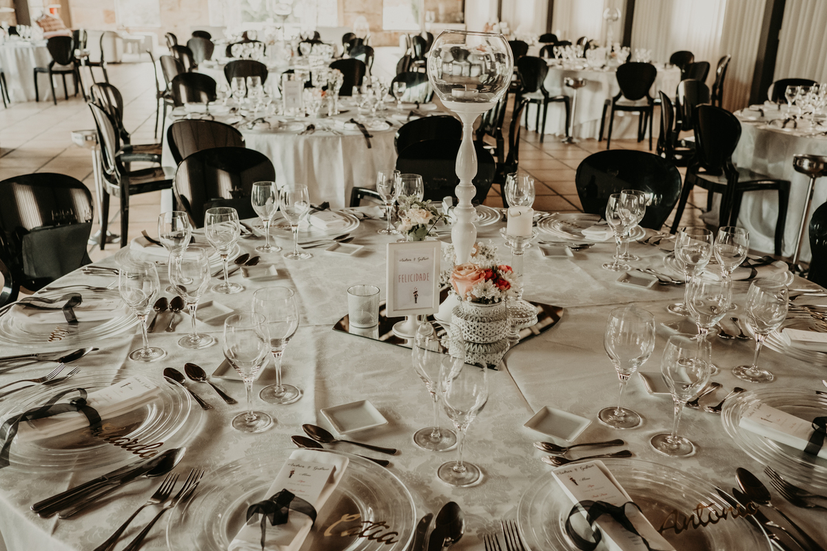 decoração das mesas, quinta cedro do ave