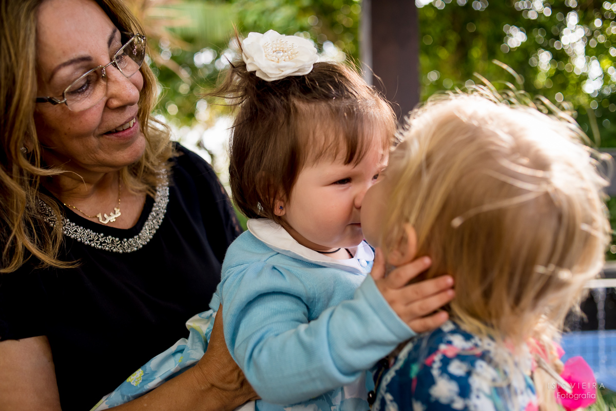criança beijando amiga, festa infantil, fotografia infantil, SC, florianopolis