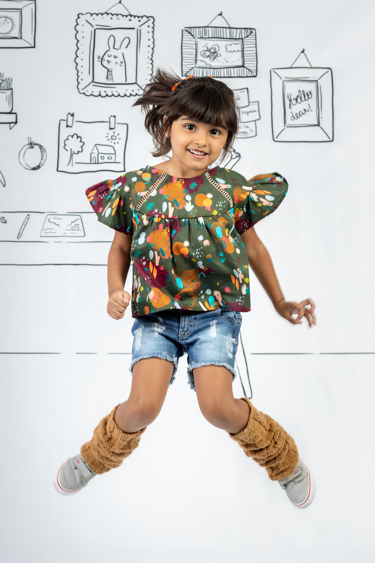 modelo infantil em campanha de moda para turma do balão loja de moda infantil via parque barra da tijuca rio de janeiro rj fotógrafo de moda infantil paulo henrique lima