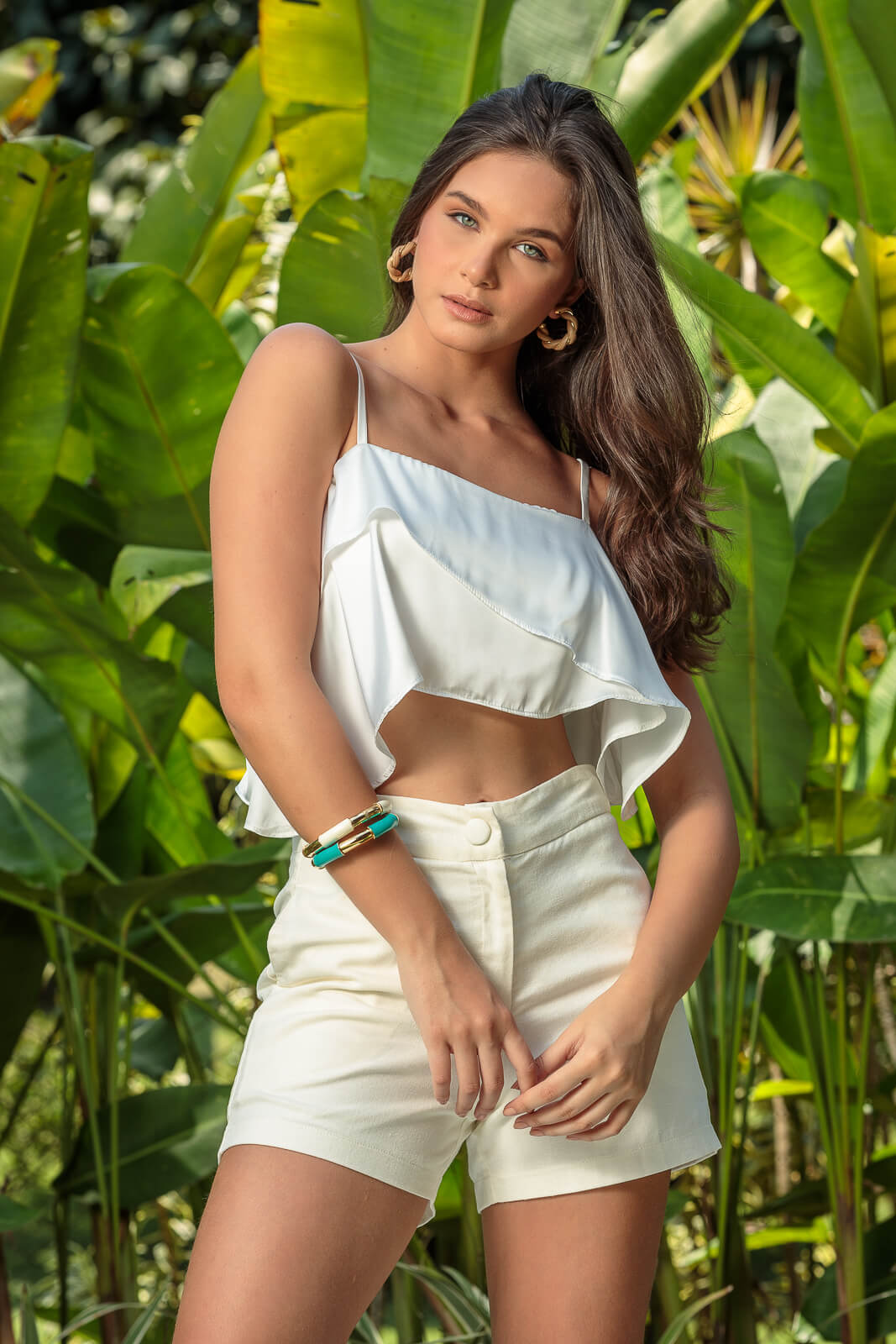 modelo patrícia brandão em campanha de moda feminina em locação externa em niterói