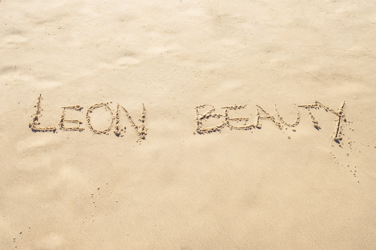 leon beauty fotografia conceitual para marcas de moda nas praias cariocas