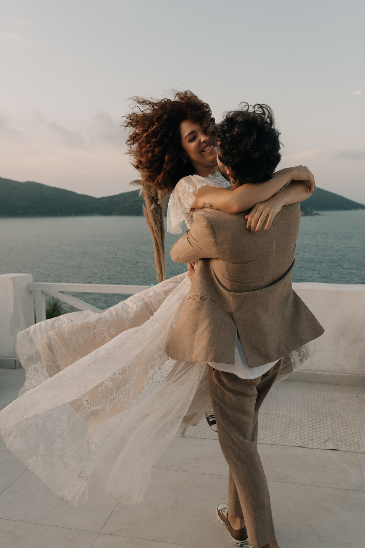 denise-jonatas-elopement-casamento-casa-mykonos-arraial-do-cabo-buzios-cabo-frio-rio-das-ostras-destination-weeding-casa-grega-pontal-do-atalaia-casar-em