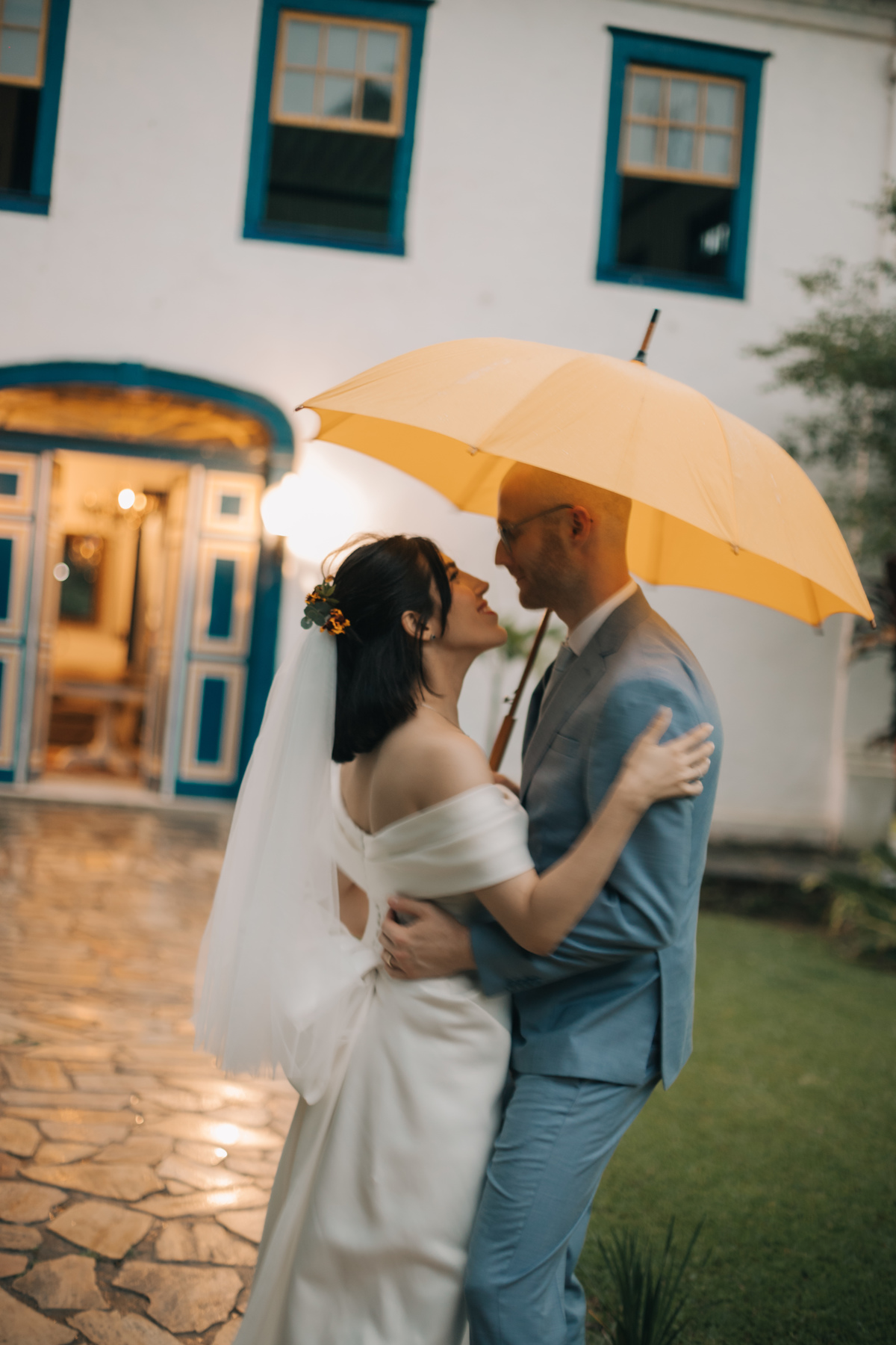 casamento com chuva destination-wedding-casamento-casarao-penedo