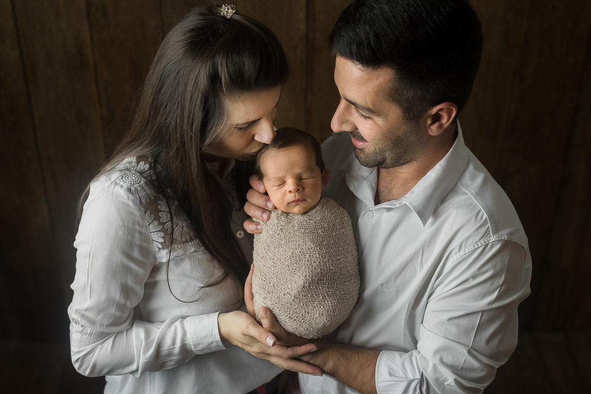 No colinho da minha família - Ensaio Newborn - João e Marina Fotografia