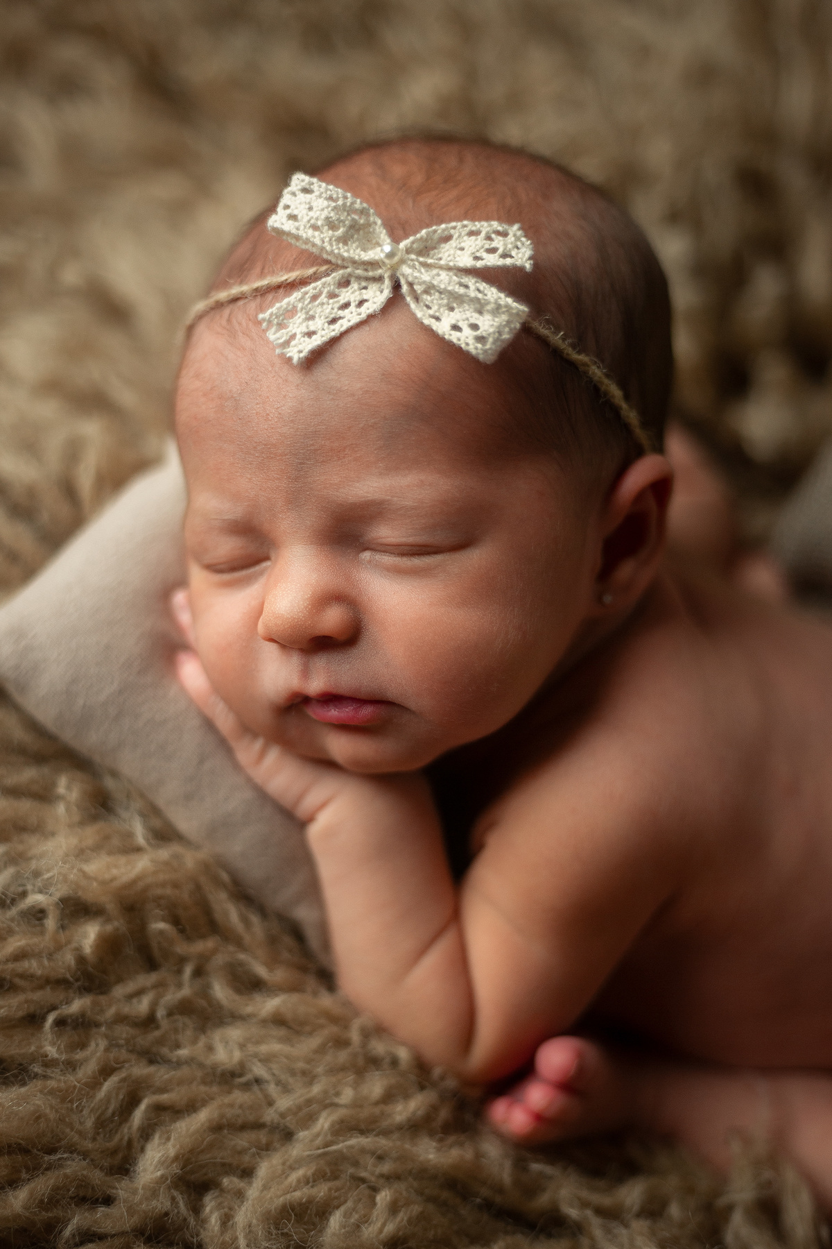 Melissa em seu ensaio newborn 03 - João e Marina Fotografia