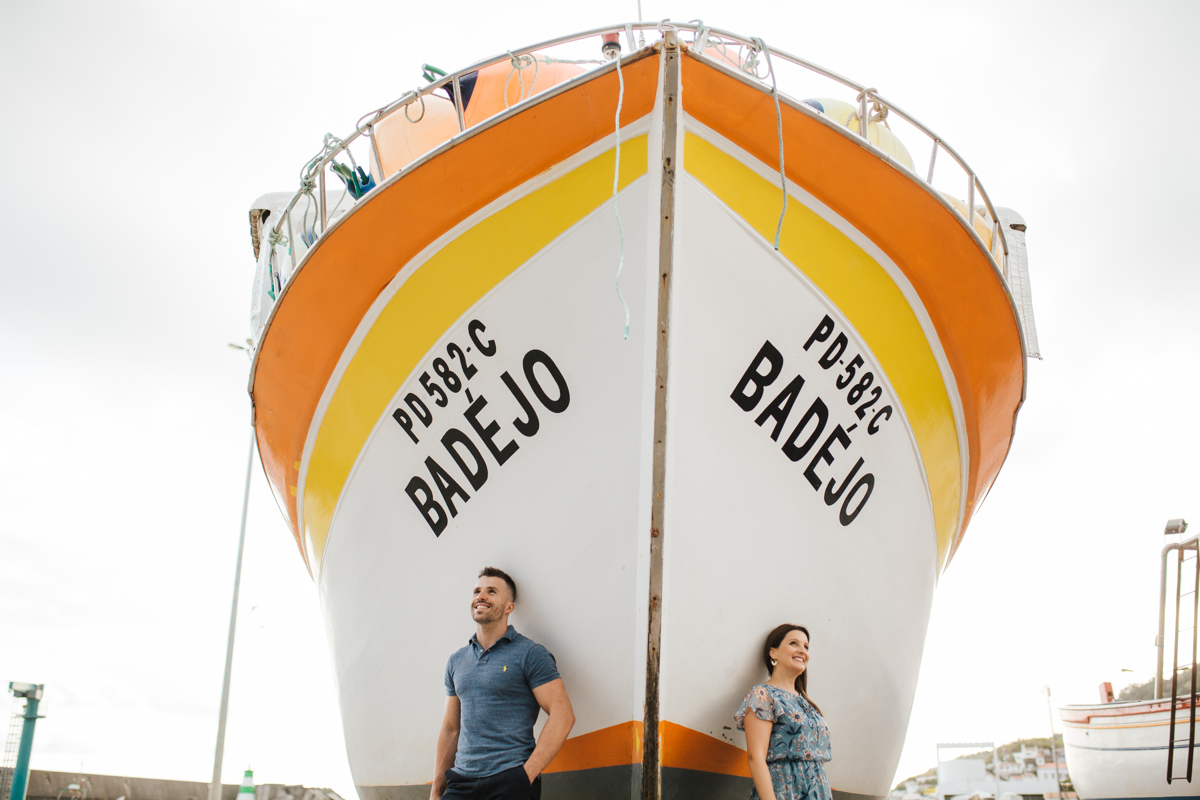 barcos na ribeira quente em são miguel açores
