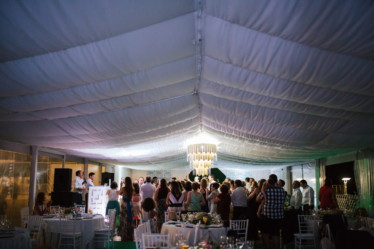 dançando na tenda atlântico vila