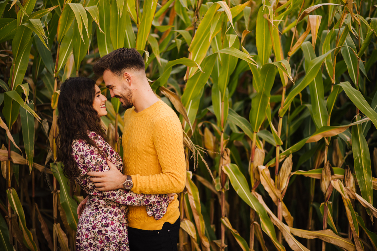 o olhar do casal a namorar